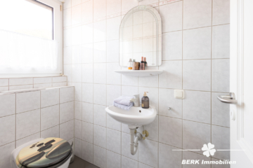 BERK Immobilien – Repräsentatives Mehrfamilienhaus mit prägnantem Innenhof - WC (108558)