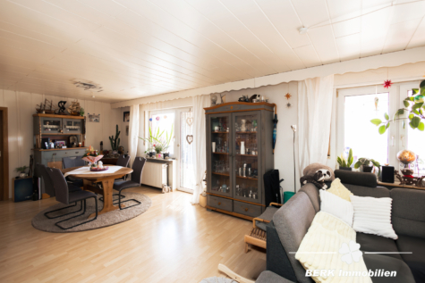 BERK Immobilien – Platz für Visionen: Eine seltene Gelegenheit für Käufer mit viel Platzbedarf - EG Wohnzimmer (119307)