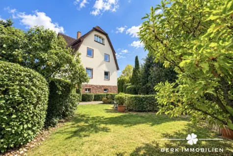 BERK Immobilien – Charaktervolles Wohnhaus mit großem Garten in zentraler Lage von Amorbach - Garten (130986)