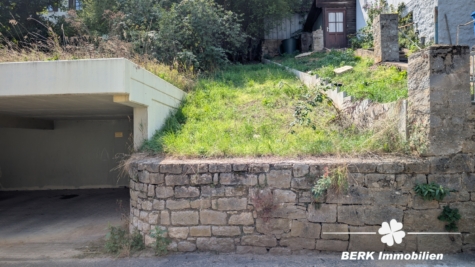 BERK Immobilien – Baugrundstück in Ochsenfurt mit Gestaltungsspielraum - Einfahrt (115323)