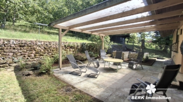 BERK Immobilien – Einfamilienhaus zum Verlieben mit Panoramablick & Waldrandlage in Klingenberg/Röllfeld - Terrasse (105142)