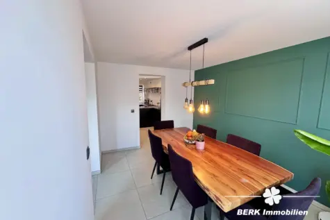 BERK Immobilien – Wohnen mit Stil – EFH mit Mainblick & Terrasse in Stadtprozelten - Esszimmer OG (131071)