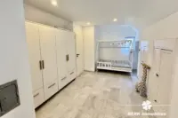 Schlafzimmer  DG