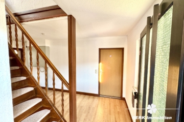 BERK Immobilien – Doppelhaushälfte für Eigennutzer oder B&B - Flur (110556)