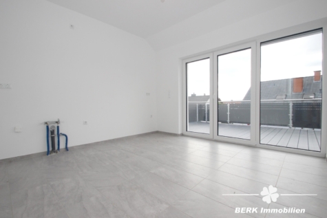 BERK Immobilien – TOP – saniertes 3-FH für Kapitalanleger; anfängliche Netto-Rendite 4,39% - Küche Wohnung DG (115601)