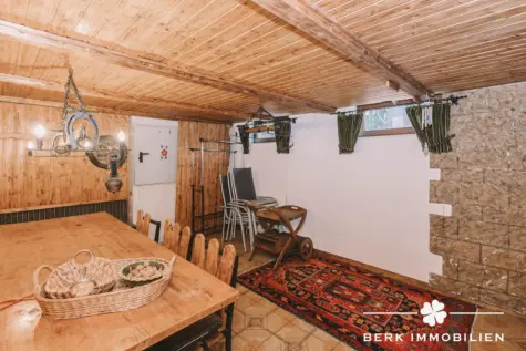 BERK Immobilien – Naturnah wohnen in Zellhausen: Ihr Haus mit Garten und Wohlfühlcharakter - Partyraum im KG (130256)