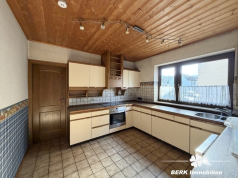 BERK Immobilien – Attraktive Kapitalanlage mit 3 Einheiten & vielseitiger Perspektive - Küche EG (118467)