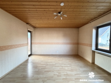 BERK Immobilien – Attraktive Kapitalanlage mit 3 Einheiten & vielseitiger Perspektive - Schlafen EG (117714)