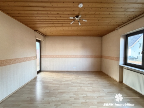 BERK Immobilien – Attraktive Kapitalanlage mit 3 Einheiten & vielseitiger Perspektive - Schlafen EG (118472)