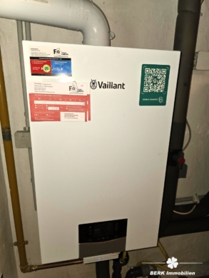 BERK Immobilien – Großzügiges 1–2 Familienhaus mit Loggia, Garten & PV-Anlage, Toplage AB-Damm - Neue Gas-Therme BJ 2025 (117121)