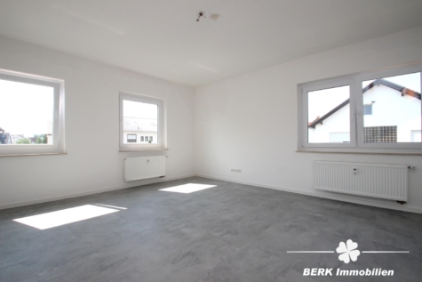 BERK Immobilien – Kernsaniertes Zweifamilienhaus mit großem Garten und Ausbaupotenzial - OG Wohnbereich (125922)