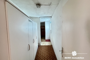 BERK Immobilien – Ländliches Anwesen mit Scheune, Garagen und viel Potenzial in Schippach - Abstellraum (117431)