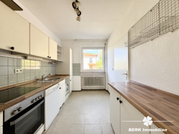 BERK Immobilien – Charmantes Einfamilienhaus in idyllischer Hanglage von Rothenbuch - Küche (104527)