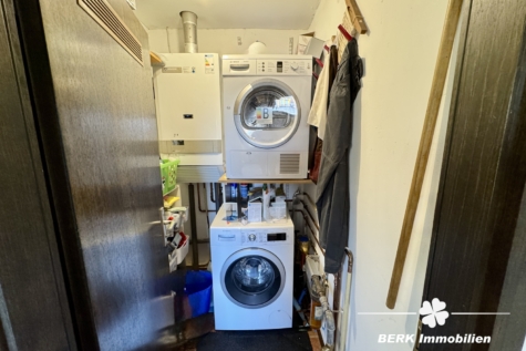 BERK Immobilien – Ferienhaus mit Wintergarten & tollem Ausblick - Waschraum (119011)