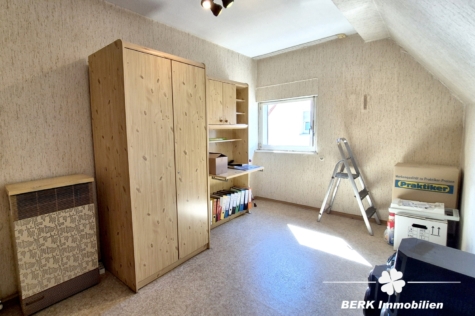 BERK Immobilien – Charmantes Einfamilienhaus mit Potenzial im Herzen von Stockstadt - Kinderzimmer I DG (115394)