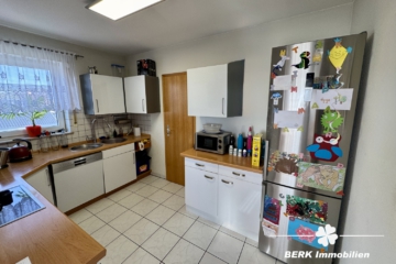BERK Immobilien – großzügige Eigentumswohnung in zentraler Lage von Walldürn - Küche (110952)