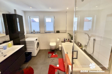 BERK Immobilien – großzügige Eigentumswohnung in zentraler Lage von Walldürn - Badezimmer (110956)