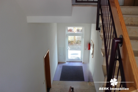 RESERVIERT – BERK Immobilien – großzügige Eigentumswohnung in zentraler Lage von Walldürn - Hauseingang (118362)