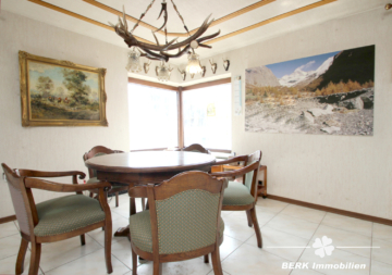 BERK Immobilien – Geräumige DHH sucht Handwerker! – Familienobjekt mit Garage und großzügigem Garten - Essbereich EG (109866)