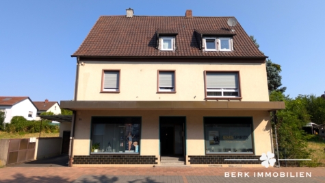 BERK Immobilien – Modernisiertes Wohn- und Geschäftshaus mit Mieteinnahmen und Entwicklungspotenzial - Außenansicht (126912)