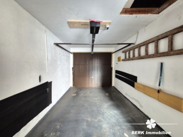 BERK Immobilien – großzügiges Einfamilienhaus in bevorzugter Lage von Stockstadt - Garage EG (110755)