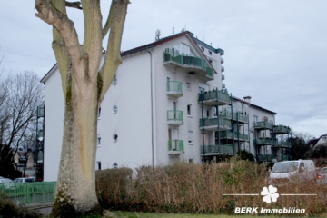 BERK Immobilien – 3-Zimmer Eigentumswohnung mit Balkon und TG-Stellplatz - Rückansicht- Balkonansicht (109452)