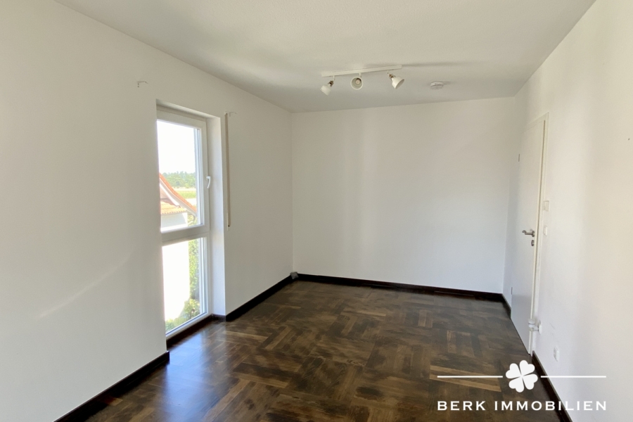 Hauptschlafzimmer (2)