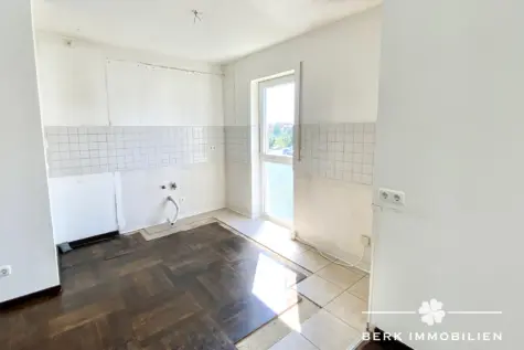 VERKAUFT- BERK Immobilien – Moderne großzügige 3-Zimmer-ETW in gefragter Lage von Seligenstadt - offene Küche (131576)
