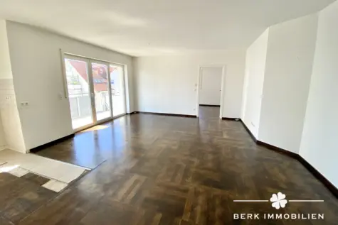 VERKAUFT- BERK Immobilien – Moderne großzügige 3-Zimmer-ETW in gefragter Lage von Seligenstadt - Wohn-Ess-Bereich (131574)