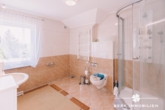 DG - Bad mit Dusche 1/2