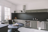Küche OG - BERK Immobilien – charmante Stilaltbau-Villa mit 3,5 Einheiten in top Lage von HU, direkt an der Kinzig