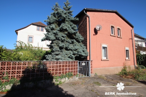 BERK Immobilien – bebautes Bauträgergrundstück + Gartengrundstück in begehrter Main-Lage - Seitenansicht (116091)