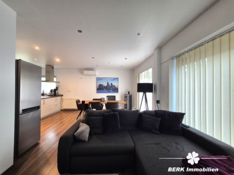 *VERKAUFT* BERK Immobilien – bezugsfertige 3-Zimmer-Wohnung mit privaten, wohnungseigenen Kellerräumen - Wohnbereich (118244)