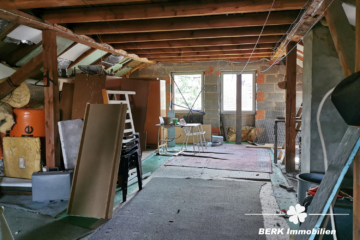 BERK Immobilien – MFH, Mehrgenerationenhaus, Anlageobjekt – Gelegenheit in Eschau mit drei Wohnungen - BERK Immobilien - Dachgeschoss (104952)