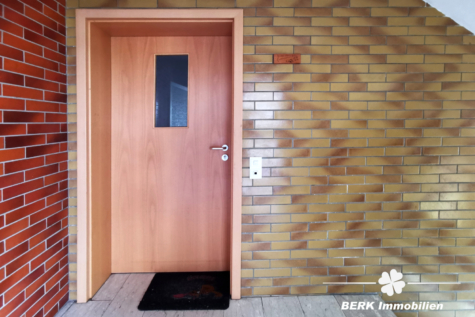 VERKAUFT – BERK Immobilien – MFH, Mehrgenerationenhaus, Anlageobjekt – Gelegenheit in Eschau mit drei Wohnungen - BERK Immobilien - Wohnung EG (117930)