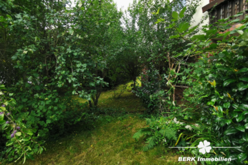 BERK Immobilien – MFH, Mehrgenerationenhaus, Anlageobjekt – Gelegenheit in Eschau mit drei Wohnungen - BERK Immobilien - Garten (104950)