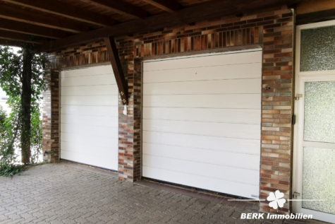 VERKAUFT – BERK Immobilien – MFH, Mehrgenerationenhaus, Anlageobjekt – Gelegenheit in Eschau mit drei Wohnungen - BERK Immobilien - Doppelgarage (117949)