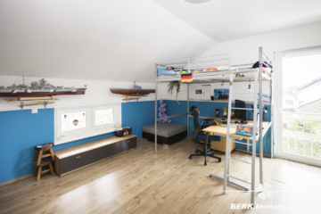 BERK Immobilien – Freistehendes Einfamilienhaus mit Wallbox, PV und gepflegtem Zustand - Schlafen 3 (111649)