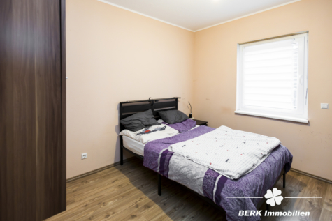 BERK Immobilien – Freistehendes Einfamilienhaus mit Wallbox, PV und gepflegtem Zustand - Arbeiten (118507)