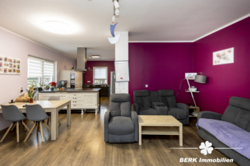 BERK Immobilien – Freistehendes Einfamilienhaus mit Wallbox, PV und gepflegtem Zustand - Wohnen (111643)