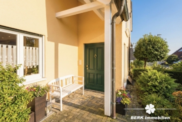 BERK Immobilien – Licht, Ruhe & Weitblick: Ihr neues Zuhause in bester Lage von Haibach - Eingang (109596)