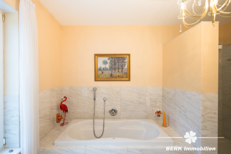 BERK Immobilien – Licht, Ruhe & Weitblick: Ihr neues Zuhause in bester Lage von Haibach - Bad (118733)