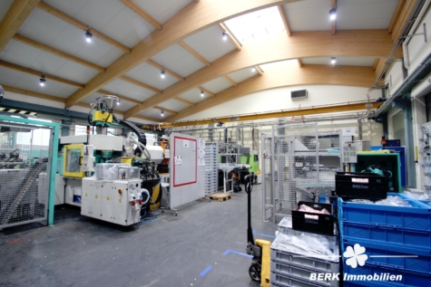 BERK Immobilien – Günstige Gelegenheit! Produktions- Lager- und Büroflächen auf insgesamt ca. 2225m² - Halle X Bj xxxx (114996)