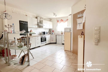 BERK Immobilien – gemütliches Reihenmittelhaus in Hasselroth - Küche (108568)