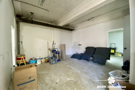Renditestark, zentral & vielseitig: Großzügiges Wohn Gewerbe Objekt, 2 Häuser, 590m² Wohn/Nutzfl., 710m² Grund, Toplage - Lager I (125336)