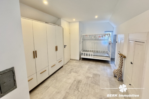 BERK Immobilien – Wohnen mit Stil – EFH mit Mainblick & Terrasse in Stadtprozelten - Kinderzimmer DG (118776)
