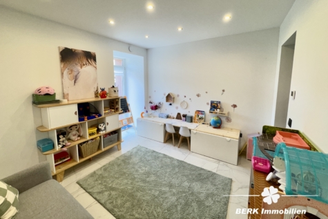 BERK Immobilien – Wohnen mit Stil – EFH mit Mainblick & Terrasse in Stadtprozelten - Kinder-Spielzimmer EG (118757)