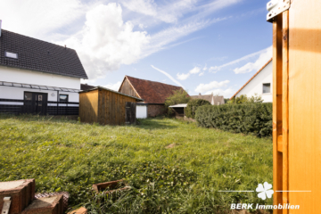 BERK Immobilien – Einfamilienhaus mit großem Garten und weiterem Ausbaupotenzial – in ruhiger Wohnlage von Kleinkahl - Garten (106360)
