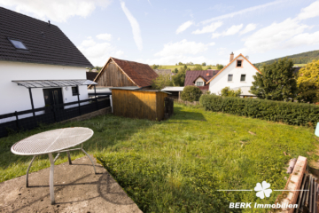 BERK Immobilien – Einfamilienhaus mit großem Garten und weiterem Ausbaupotenzial – in ruhiger Wohnlage von Kleinkahl - Garten- Terrasse (106361)