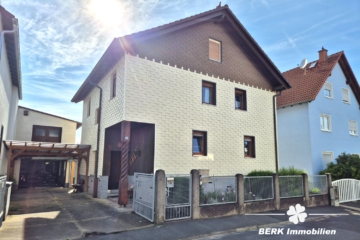 BERK Immobilien – top Wohnlage in Alzenau: Ein- bis Zweifamilienhaus mit Erweiterungspotential & Nebengebäuden - Straßenansicht (106221)